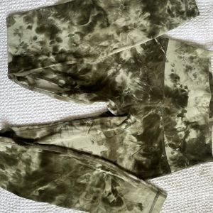 Lululemon align leggings Size 4 green diamond dye